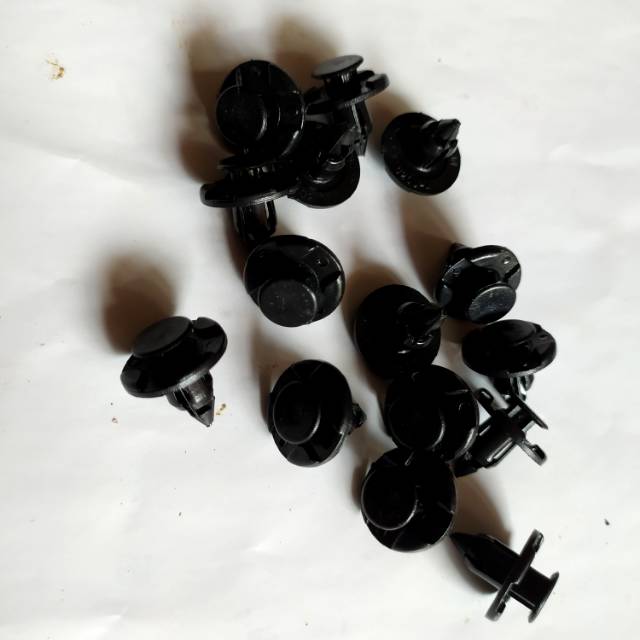 BAUT KLIP BEMPER . BUMPER . KLIP BEMPER . BUMPER AVANZA XENIA. Dll