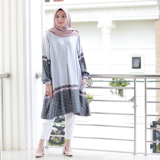 April tunik