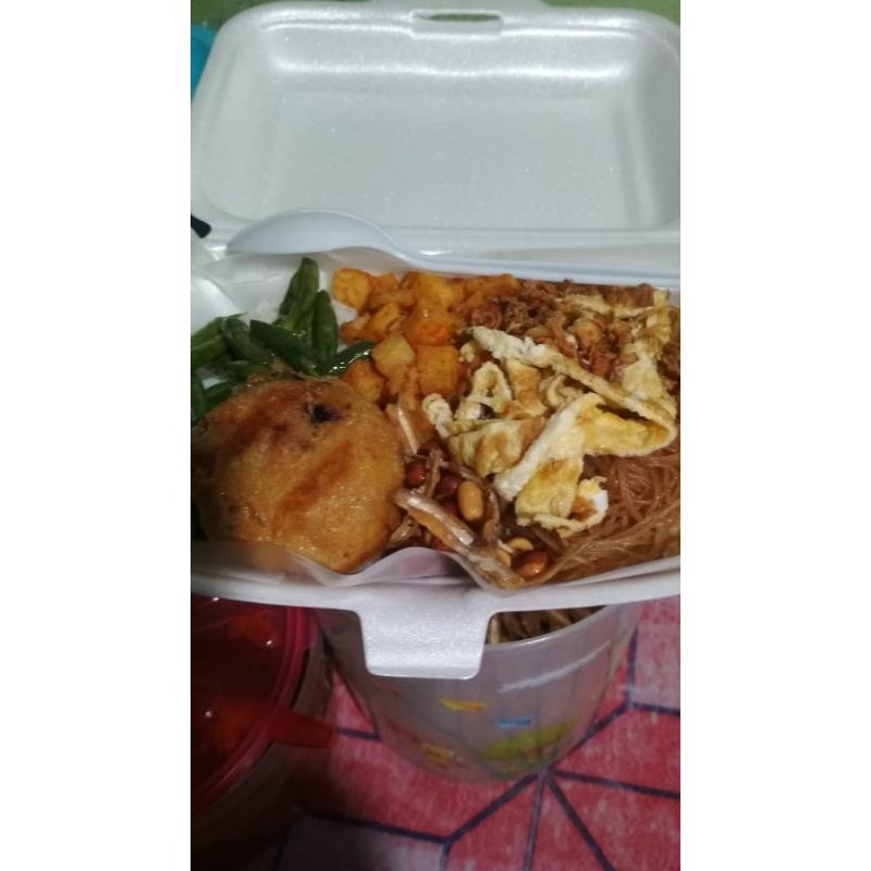 

Nasi Uduk Perkedel