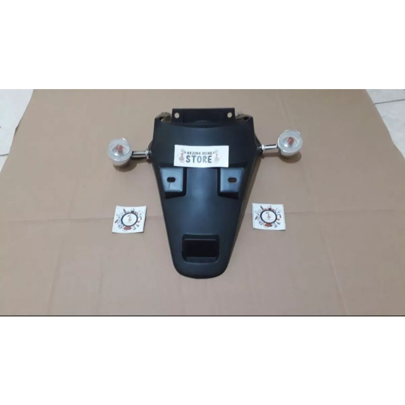 Cover Spakbor Belakang Plus Lampu Sein Sen Riting Honda Scoopy Lama Karbu Old