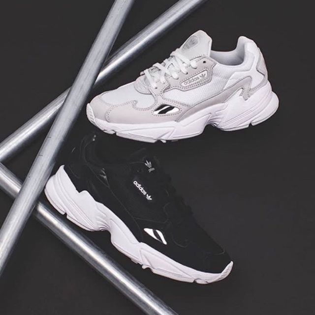 ADIDAS FALCON