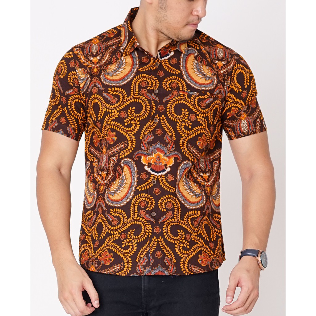 

Dancus - Kemeja Batik Pria Tangan Pendek Merk Dancus (1912.742.2)
