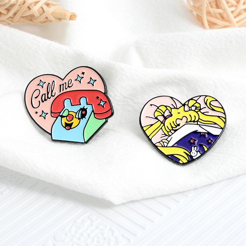 Bros Pin Enamel Desain Kartun Anime Sailor Moon 2 Gaya Untuk Hadiah