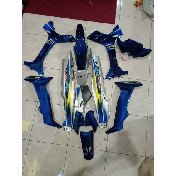 Cover bodi halus full set yamaha fiz fizr biru silver