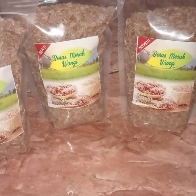 

Beras merah wangi
