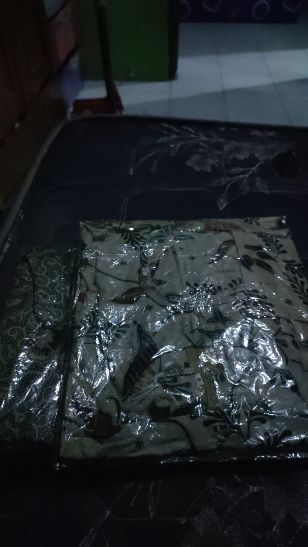 Emhabatik | Terlaris Serut Genes Jelita Tunic Navbor Yelbor Whitbor Creambor Tunik Batik Modern