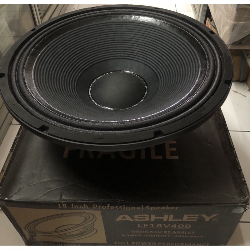 Speaker 18 inc Ashley 18V400