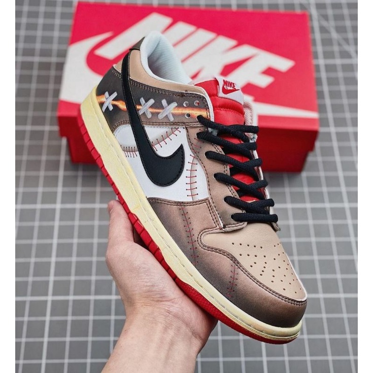 Futura X Nike Dunk Low SB