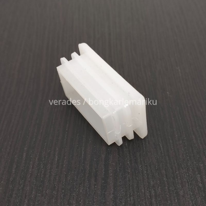 Tutup Hollow 2x4 Plastik Putih / Kaki Kursi Meja Holo