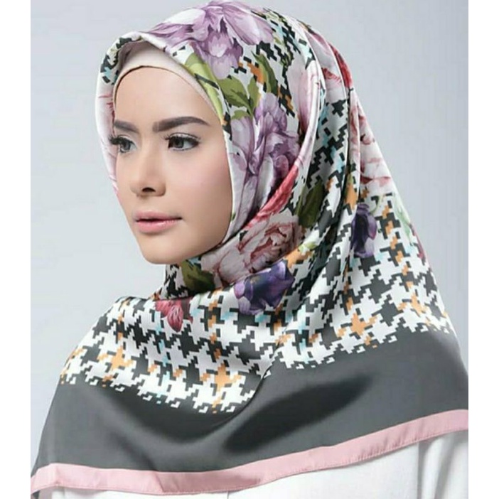 NEW Allura Scarf ( Hijab Satin Silk ) by Alluradesign / Allurascarves non Buttonscarves Kamiidea Ria