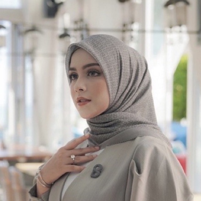 preloved buttonscarves tapis square fossil