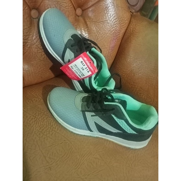 sepatu sport pro att size 37 38 39 hitam abu