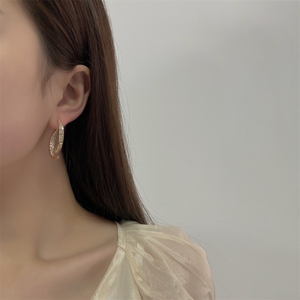 Anting-anting Wanita Melengkung Bergaya Antik Anting Jarum Perak S925 Berlian Mewah Ringan Baru Perhiasan Fashion Wanita Korea