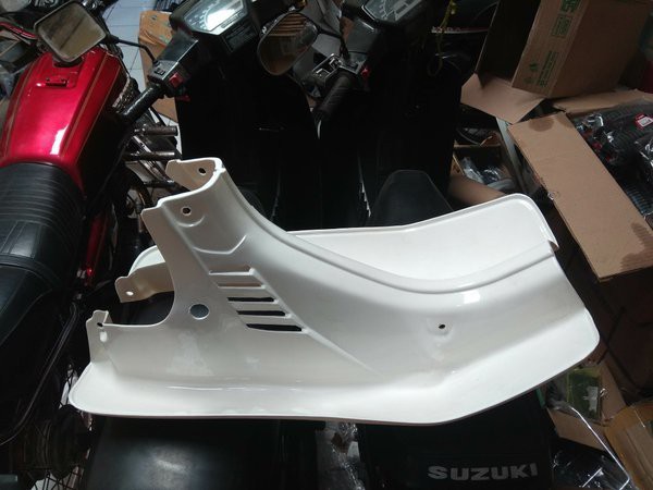 sayap suzuki rc 80 rc 100 tebeng putih