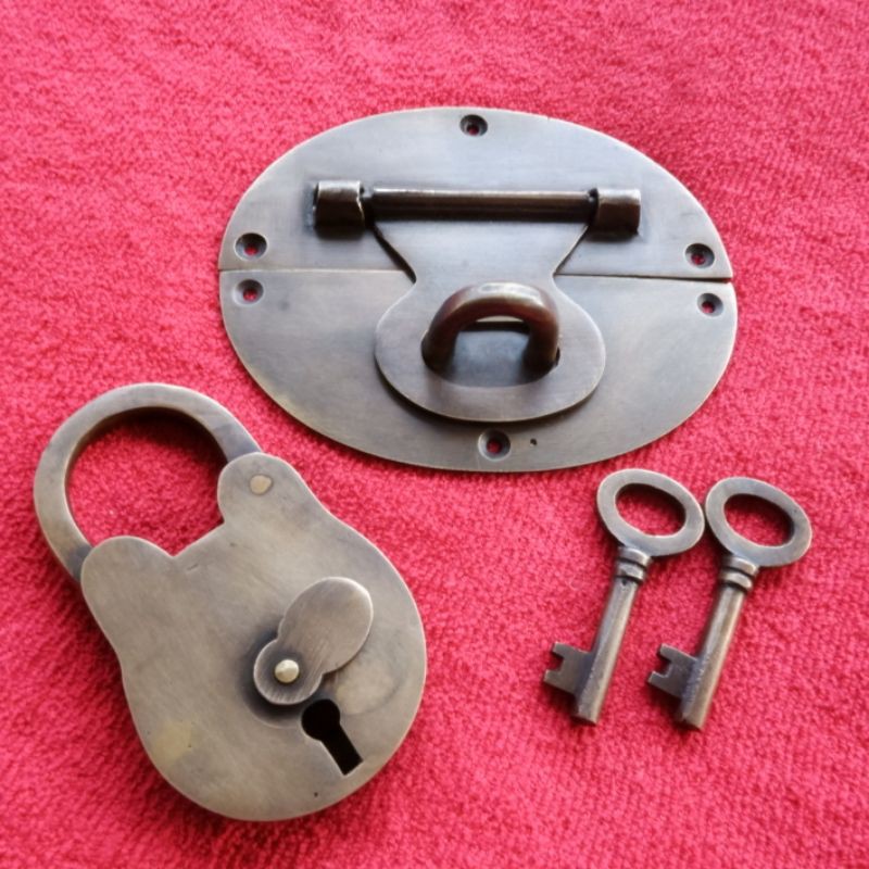 Kunci Gembok Kuningan Antik Overpal Pasangan Gembok