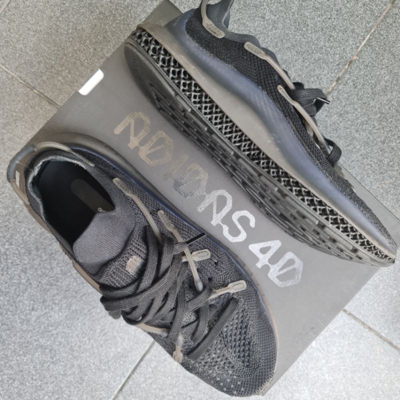 Sepatu Sneakers Adidas 4D Fusio Bekas Pakai