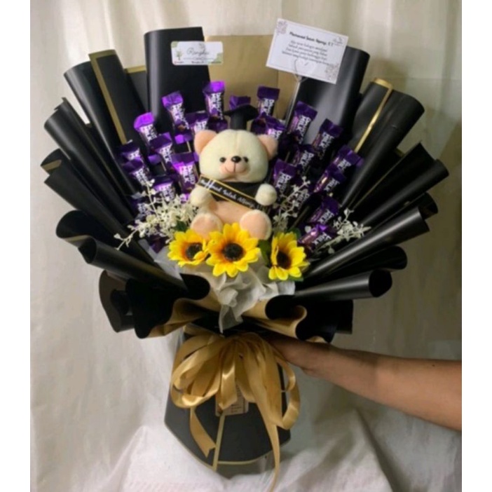 bucket boneka wisuda buket coklat Cadbury diary milk bouquet premium
