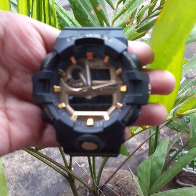 Jam tangan merek D-ZINER
