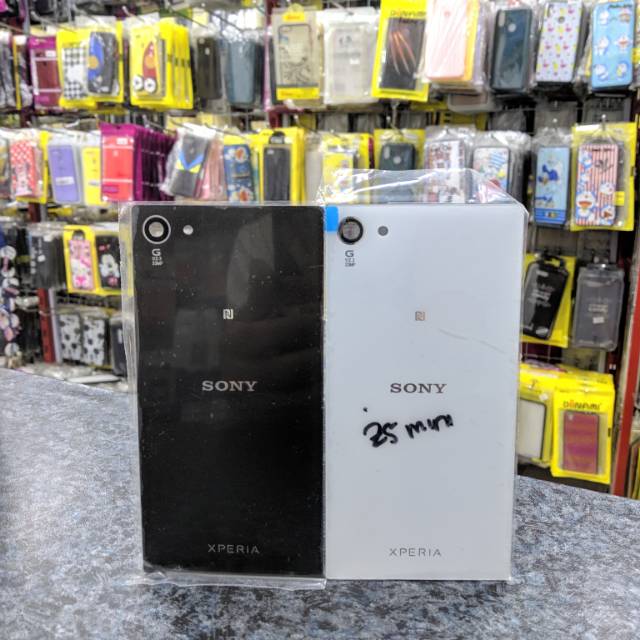 Backdoor/casing tutup baterai Sony Z5 mini