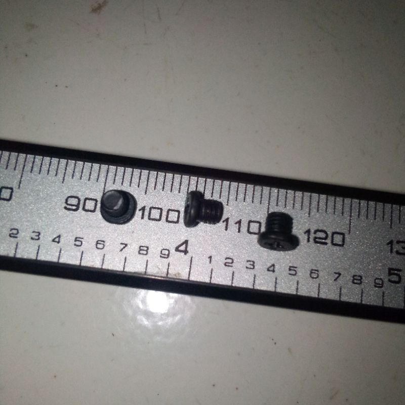 BAUT BAUD SEKRUP SKRUP SCREW LAPTOP NOTEBOOK UNIVERSAL M3x3 3x3 HEAD 4mm