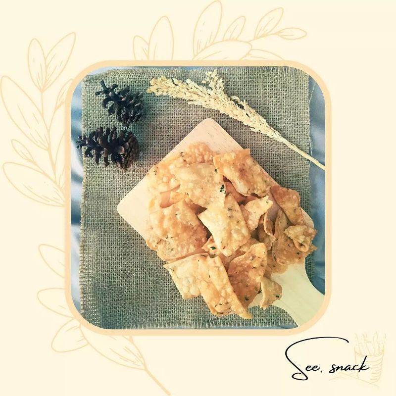 

KERUPUK BAWANG /KERIPIK PANGSIT 0.5 - 1Kg