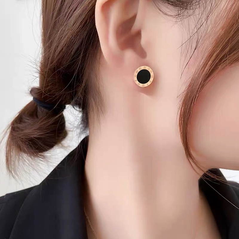 Anting Titanium tindik telinga angka romawi hitam anti karat dan anti luntur asli aksesoris wanita korea