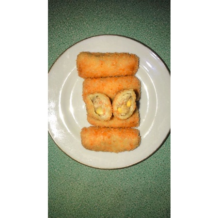 

RISOLES ROGUT AYAM WORTEL JAGUNG (OPEN RESELLER)