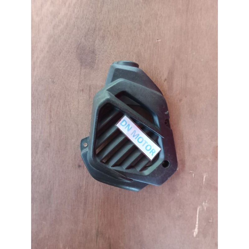penutup radiator,cover radiator vario 125 old second ori copotan