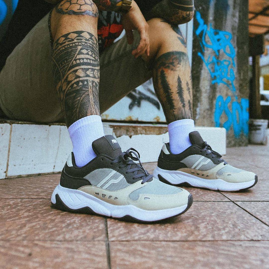 piero ergo street grey sneakers sepatu running