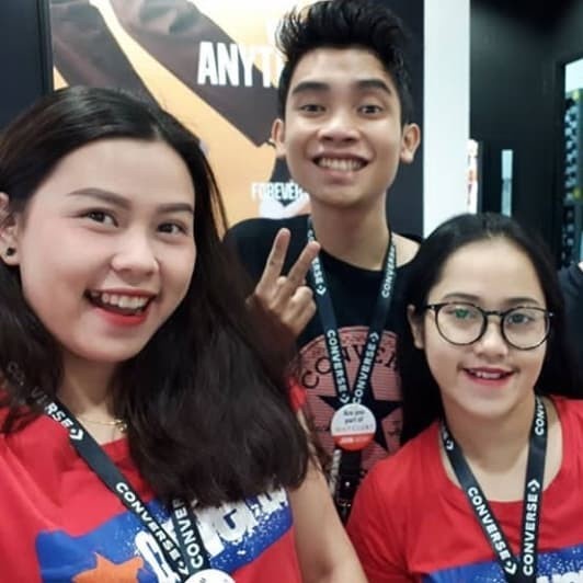 

Produk Unggulan Lanyard Converse / Gantungan Id Card / Tali Id Card Converse Murah