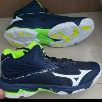mizuno wave lightning z6