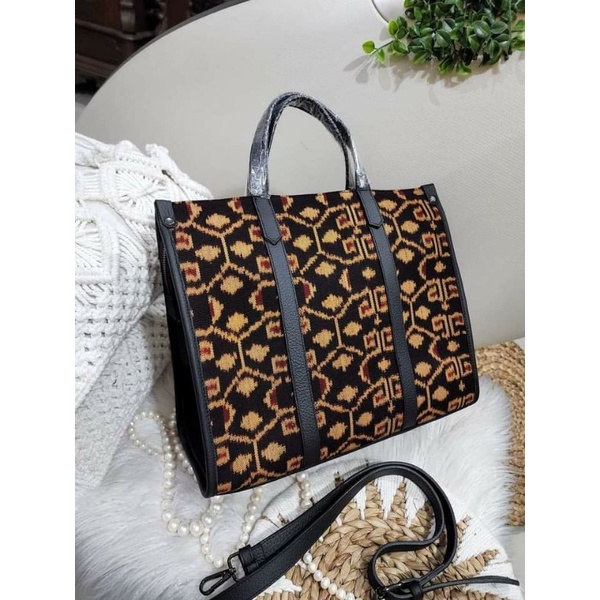 HARUNI TAS TENUN NTT, TAS ETNIK, HAND BAG TENUN, HAND BAG ETNIK, TAS KERJA ETNIK, HANDBAG TENUN