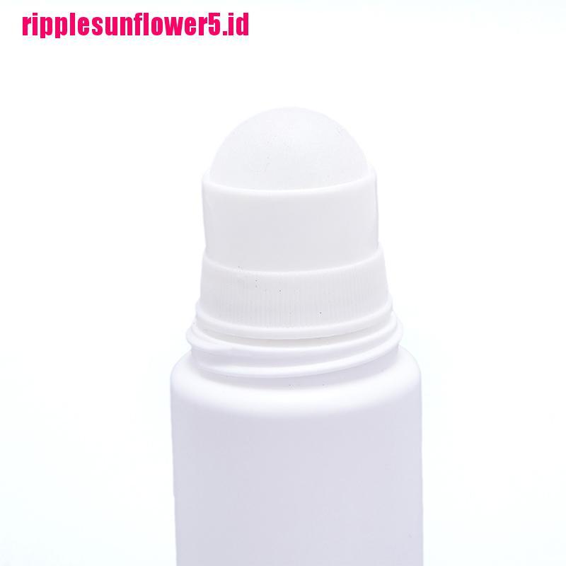 # Kaos T-Shirt Wanita Lengan Pendek Motif Print #5pcs Botol Plastik Kosong Portable 30 / 50ML Untuk Essential Oil