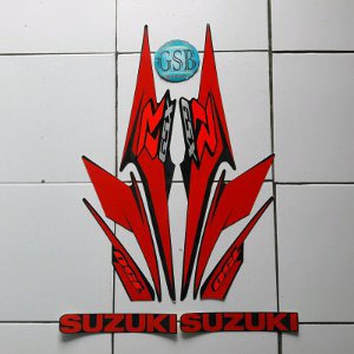 Stiker motor striping GSX 150 r 2017 hitam