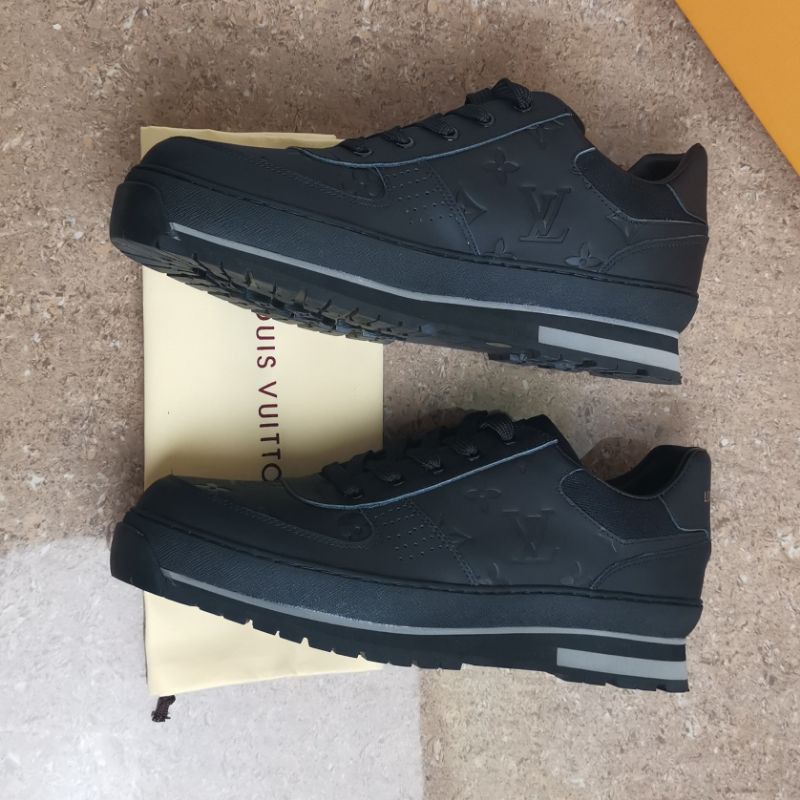 sepatu lv sneaker shoes mirror quality lou is vuitton sepatu pria sepatu branded sepatu cowok