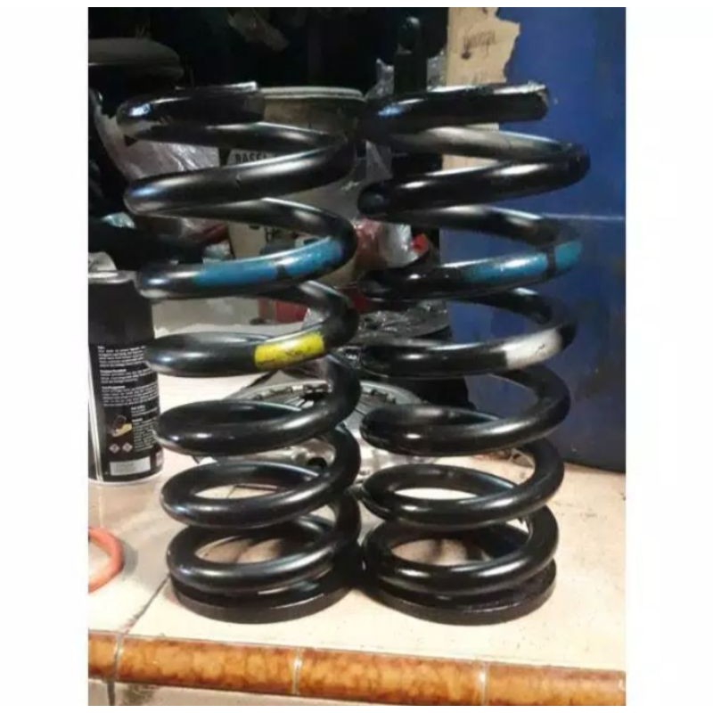 coil spring per depan L300 diesel Original