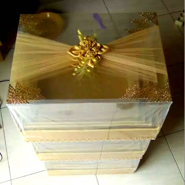 

Kotak hantaran mika gold