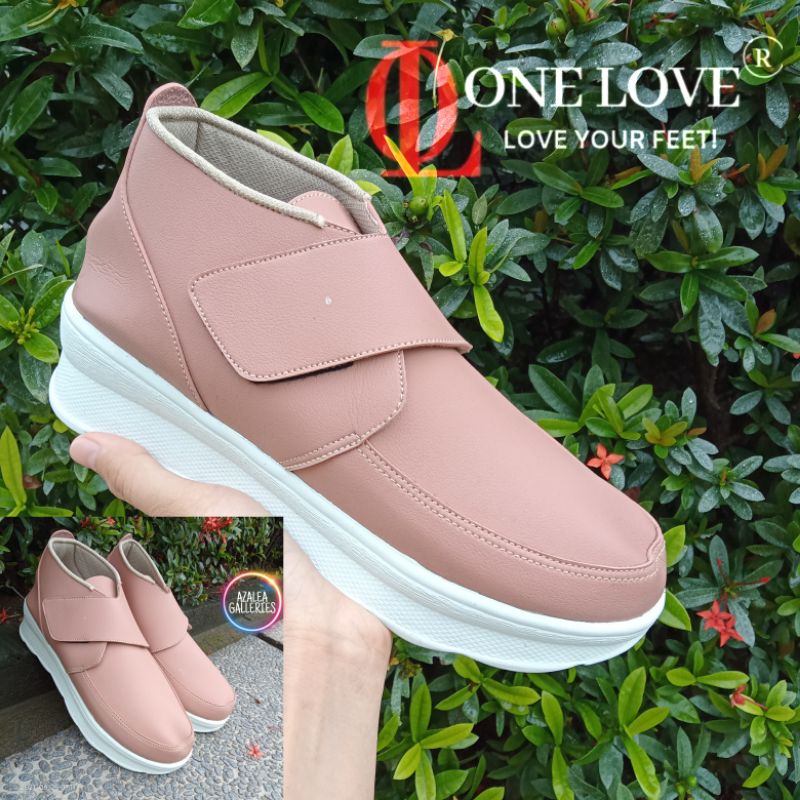 SEPATU BOOTS WANITA ONE LOVE ORIGINAL TERBARU ,SEPATU BOOTS ONE LOVE, SEPATU FASHIONABLE WANITA, SEP