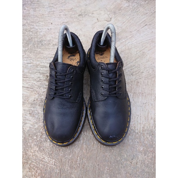 dr. martens 8053