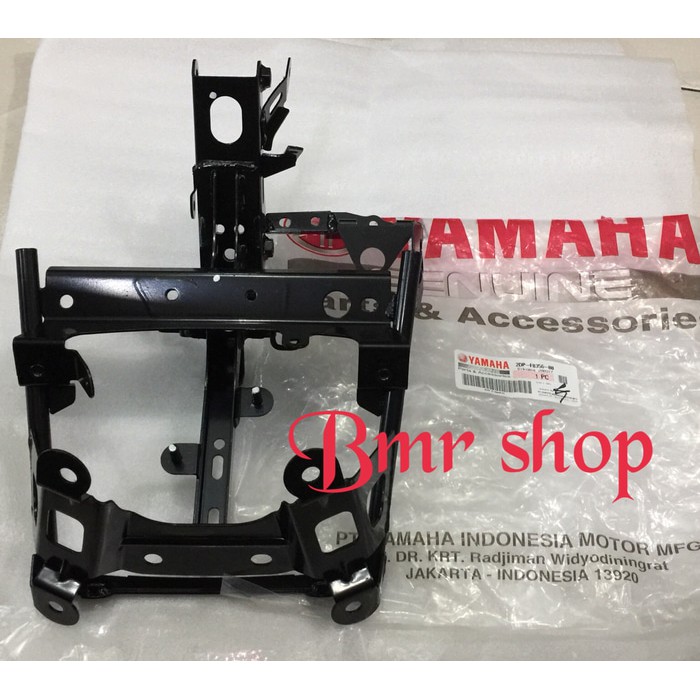 bracket/breket lampu nmax/dudukan lampu depan nmax original yamaha