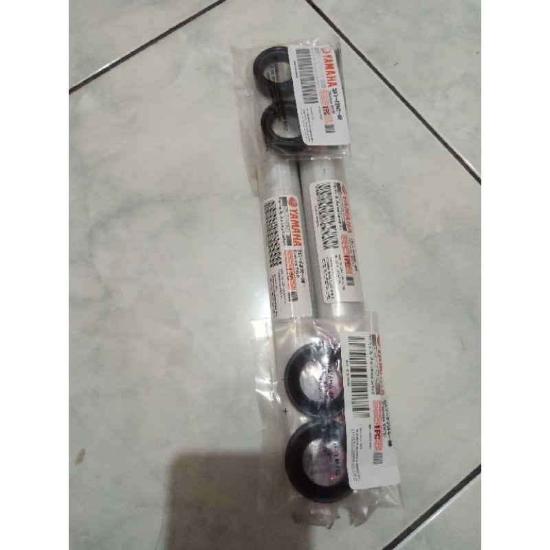 As shock depan + seal shock + seal tutup abu Mio lama 5TL