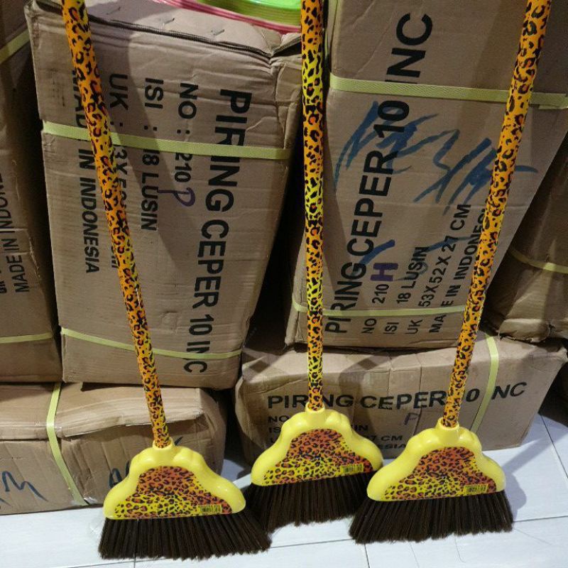 SAPU NAGOYA MACAN/ SAPU NILON MACAN/ SAPU LANTAI SENAR/ SAPU NAGOYA 816