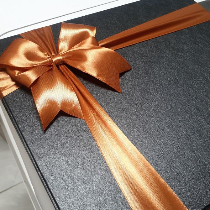 

[COD] GIFT BOX CANTIK BOX HITAM PITA COKLAT GOLD BISA CUSTOM UKURAN & WARNA [COD]