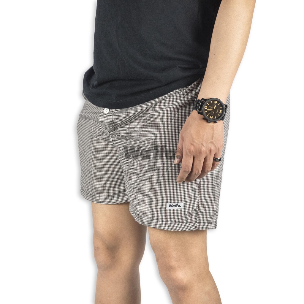 Celana Boxer Pria Model Kancing Motif Kotak Kombinasi Bahan Polyester Waffa