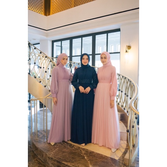 Ilona Series by Zeraya Attire