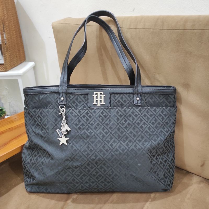 Preloved Like New Tommy Hilfiger Tote Bag