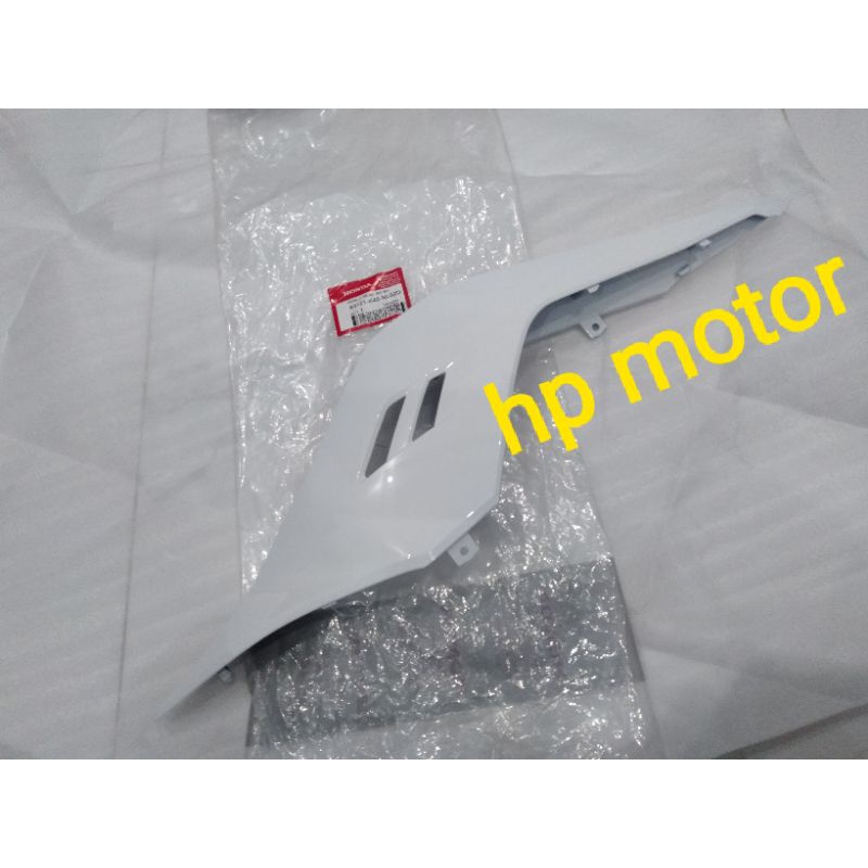 COVER BODY BELAKANG KIRI CBR150R CBR150 R K45R PUTIH REPSOL 83121-K45-NL0ZD BODY BELAKANG KEMPOL KIR
