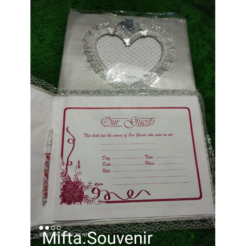 

set buku tamu undangan renda love warna silver (1set isi dua buku+pulpen)