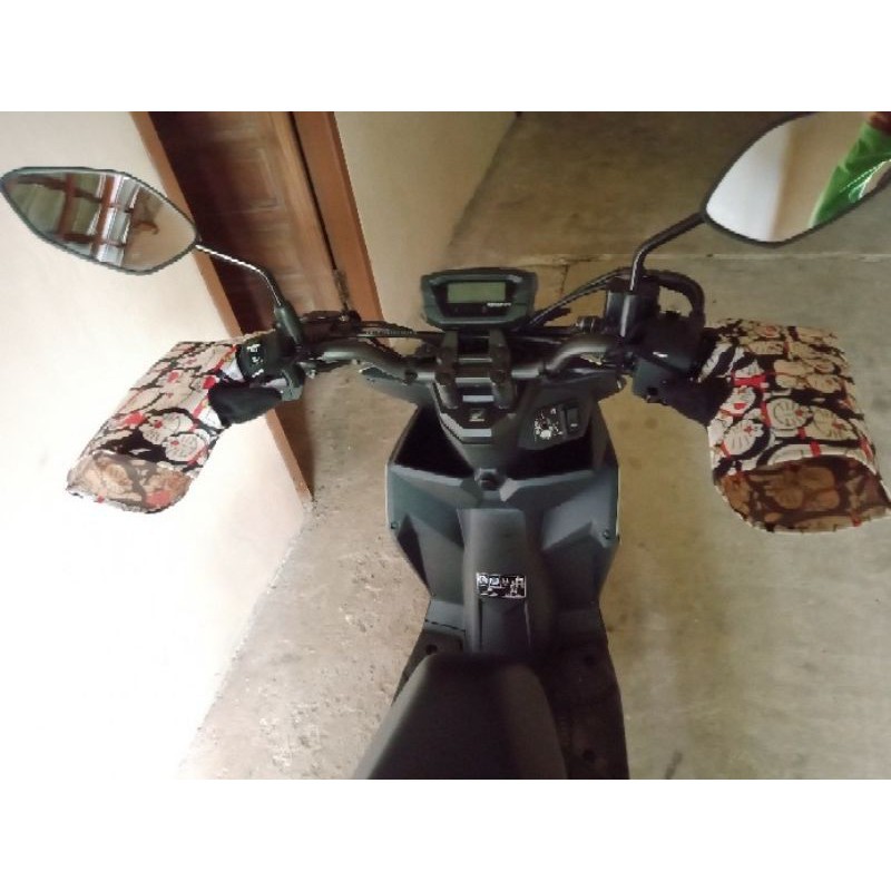 Satamo Sarung Tangan Motif Karakter Nempel Di Stang Motor