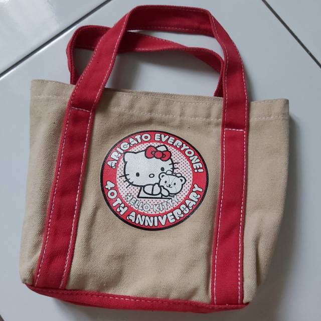 Hello Kitty canvas bag Preloved/ tas second/ tas preloved/ tas bekas bagus